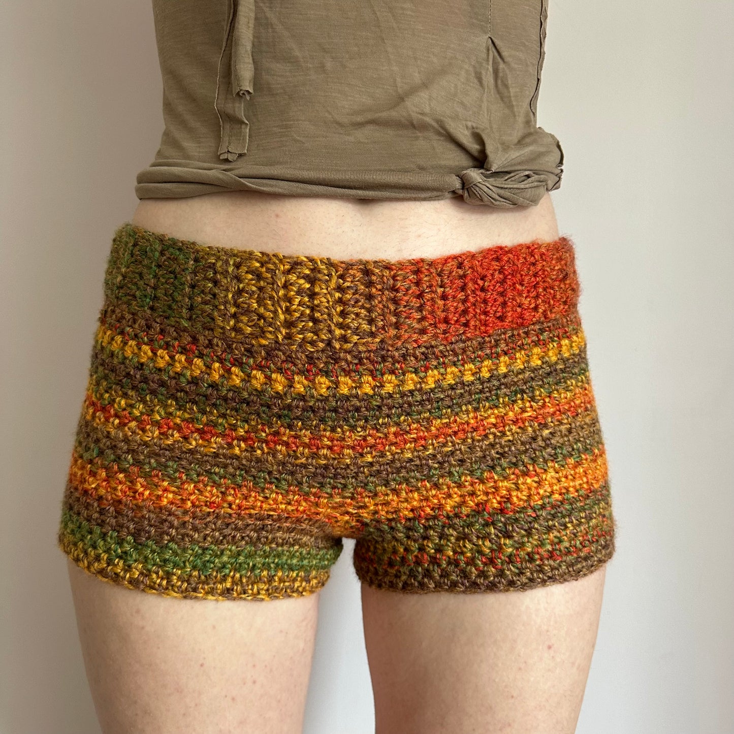 Handmade earth tones ombré striped crochet shorts