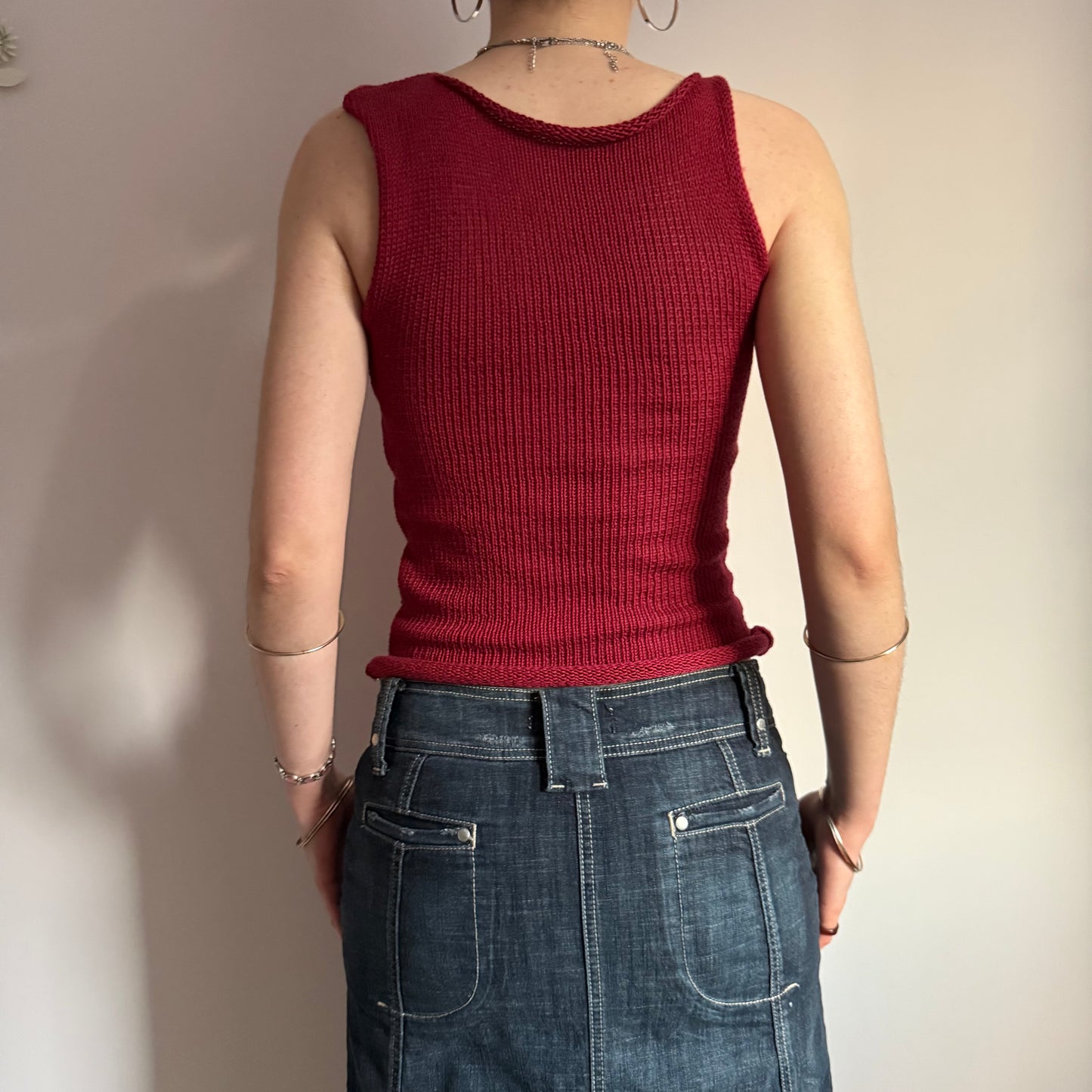 Handmade multiwear o-ring knitted vest in dark red