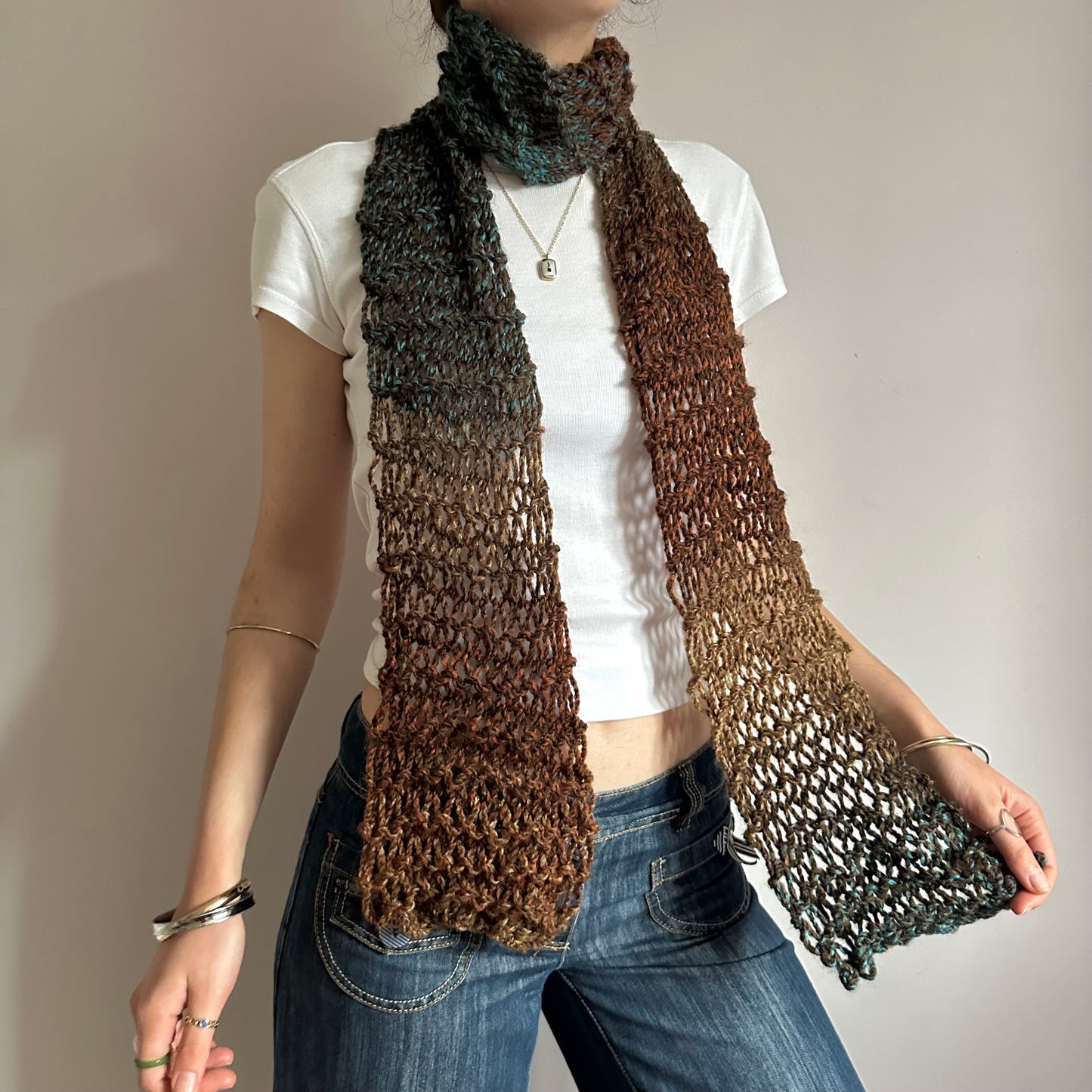 Handmade fishnet scarf in ombré brown and blue