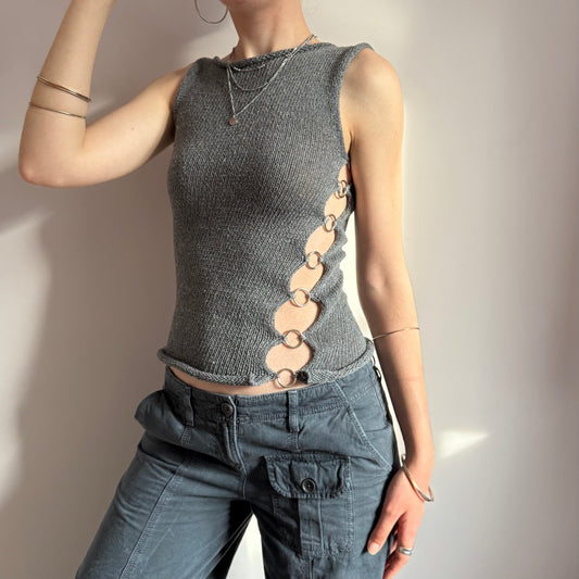 Handmade multiwear o-ring knitted vest in grey
