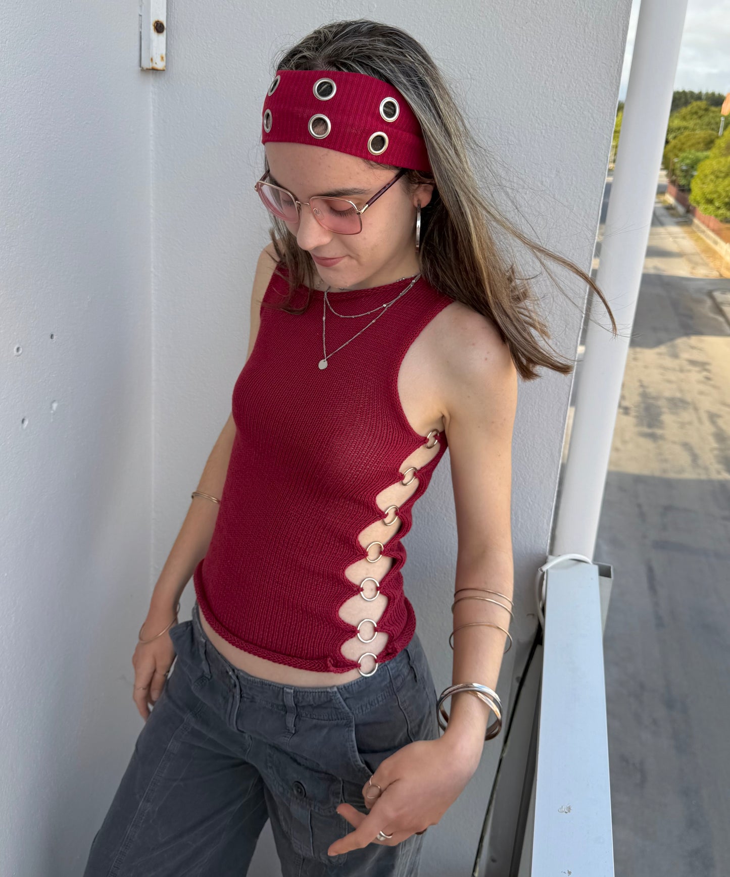 Handmade multiwear o-ring knitted vest in dark red