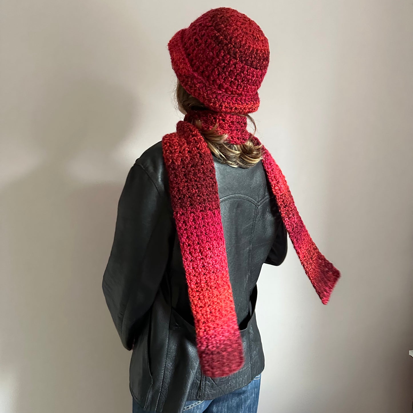 Handmade ombré red crochet scarf