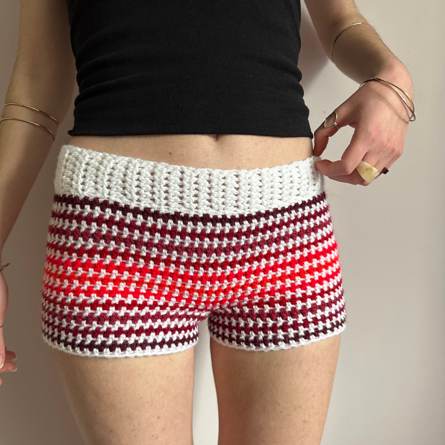 Handmade white and red ombré striped crochet shorts