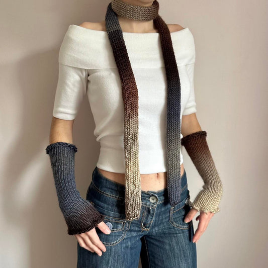 Handmade knitted ombré skinny scarf - Seashell colourway