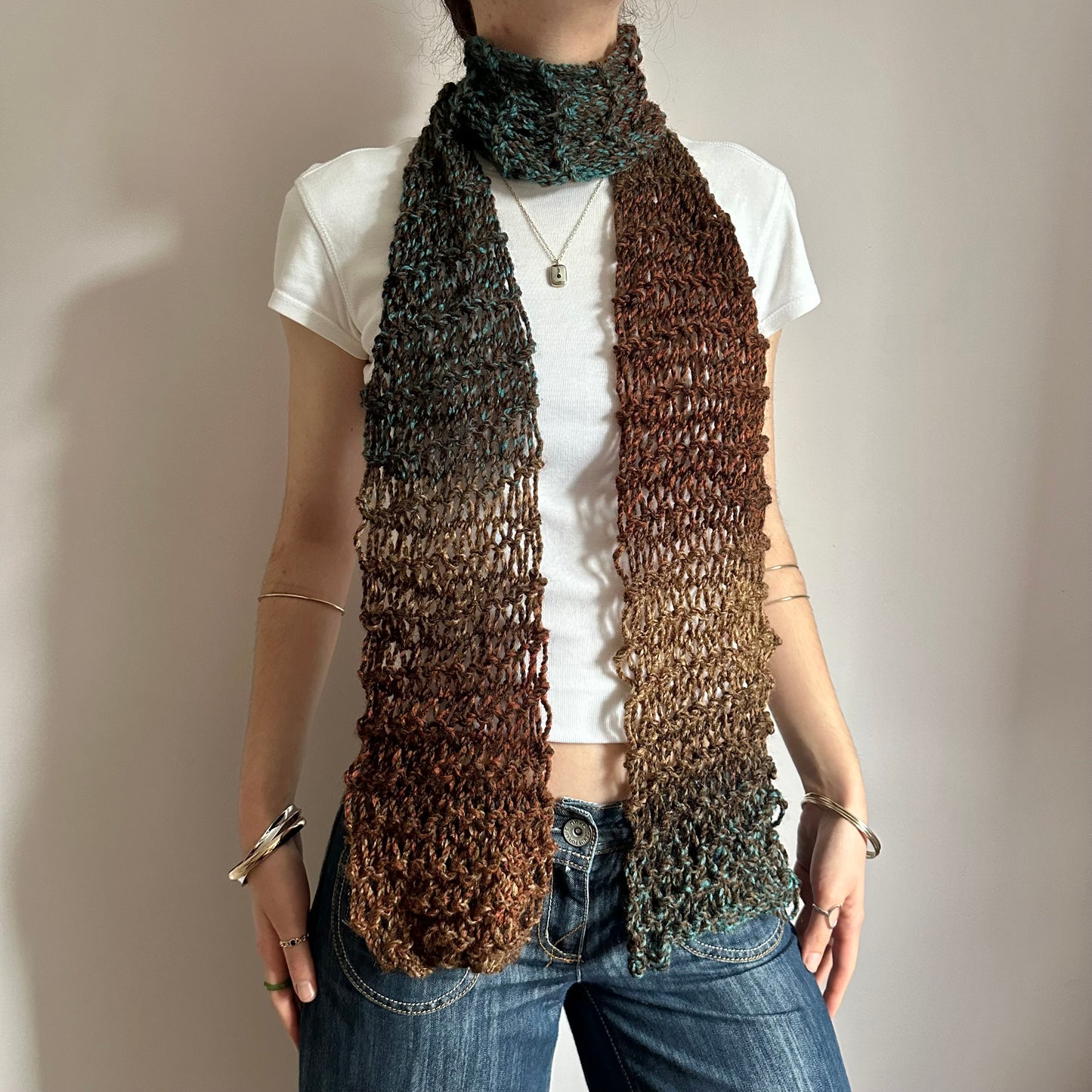 Handmade fishnet scarf in ombré brown and blue