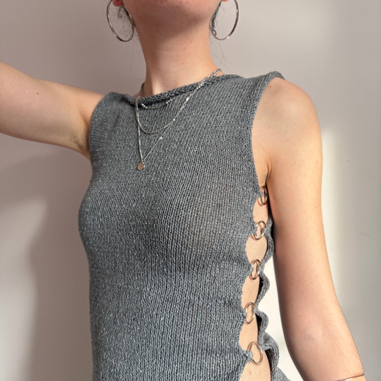 Handmade multiwear o-ring knitted vest in grey