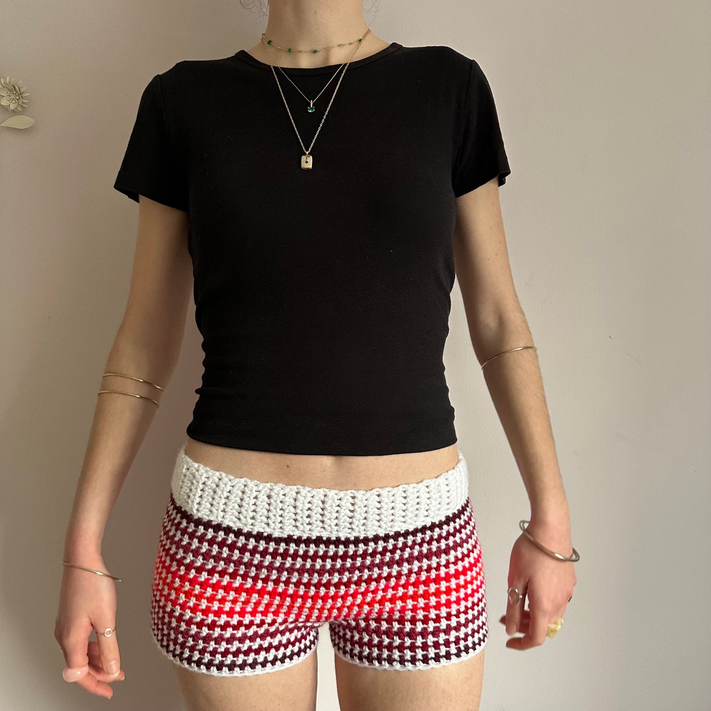 Handmade white and red ombré striped crochet shorts