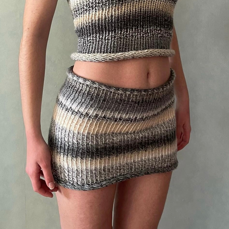 Handmade knitted mini skirt in grey, beige and cream