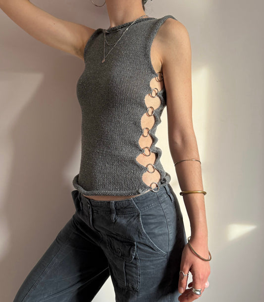Handmade multiwear o-ring knitted vest in grey