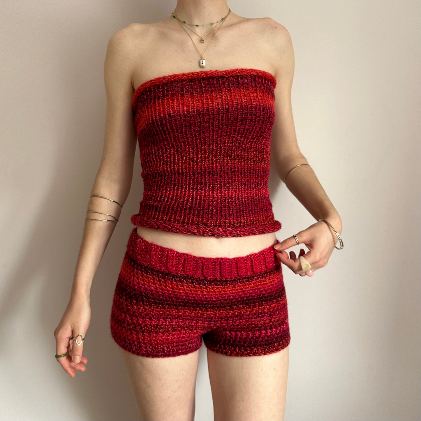 Matching set: ombré red striped crochet shorts and knit bandeau top