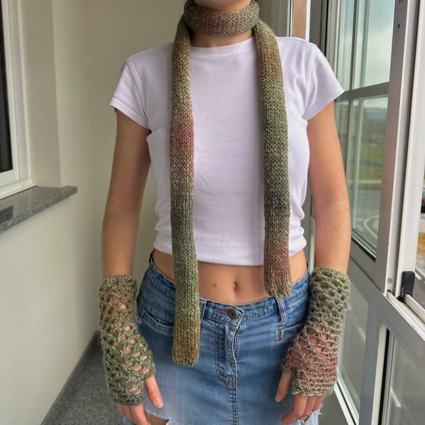 Handmade knitted ombré skinny scarf in dusky pink and green