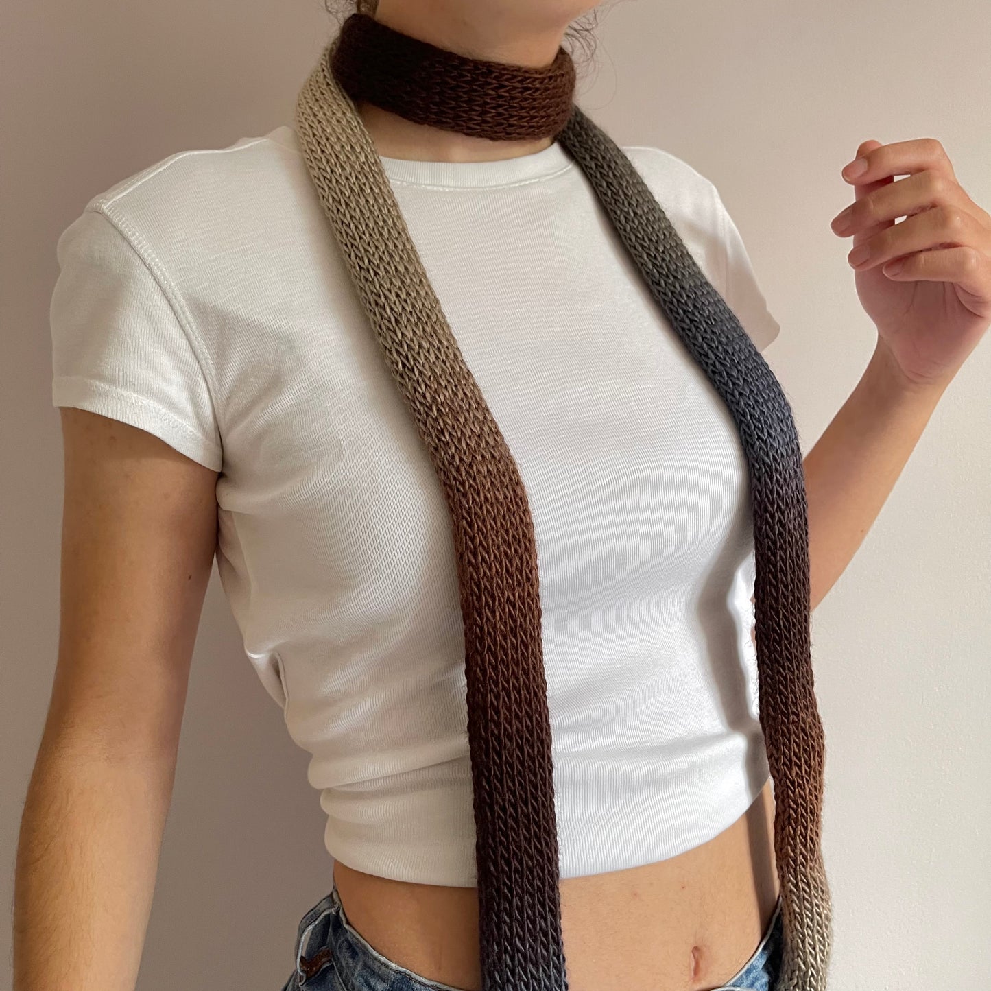 Handmade knitted ombré skinny scarf - Seashell colourway