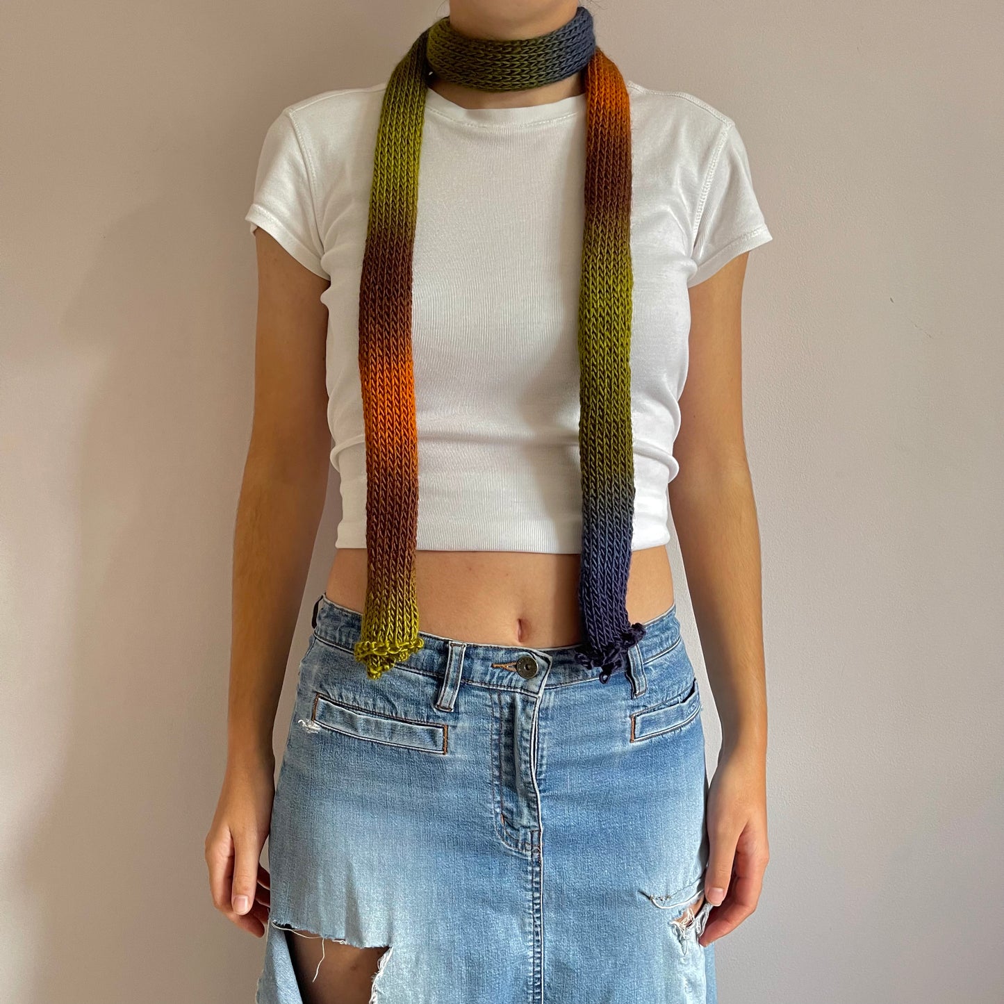 Handmade knitted ombré skinny scarf - Aspen colourway